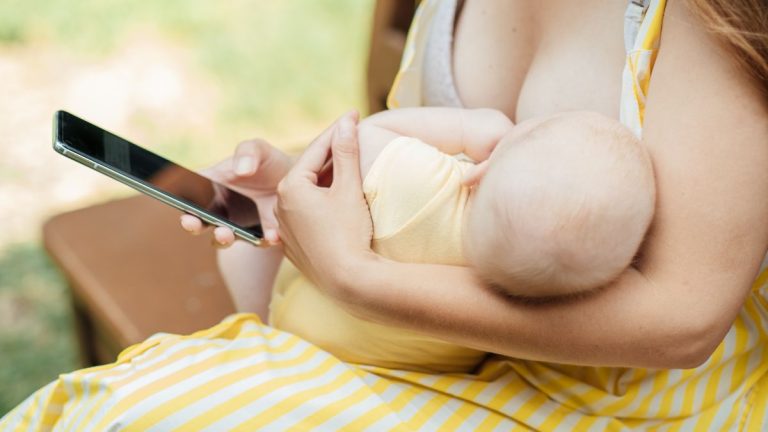 Breastfeeding on Demand vs Schedule