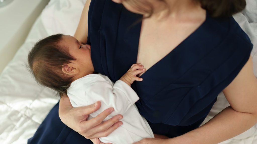 Blood clots in breast milk