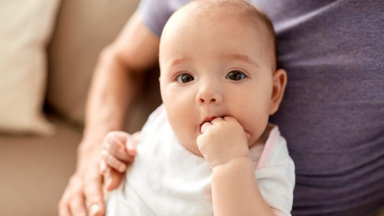 late teething sign of intelligence