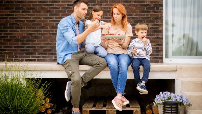are stepparents legal guardians?